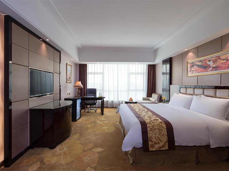 Vienna International Hotel Guangdong Zhongshanbei Station Zhongshan  Dış mekan fotoğraf